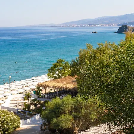 - Il Mare In Stanza Apartmán *