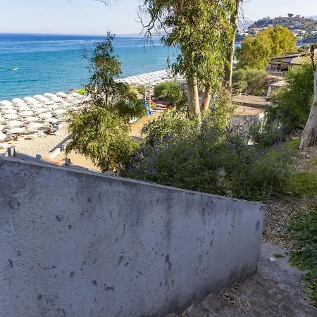 - Il Mare In Stanza Apartmán