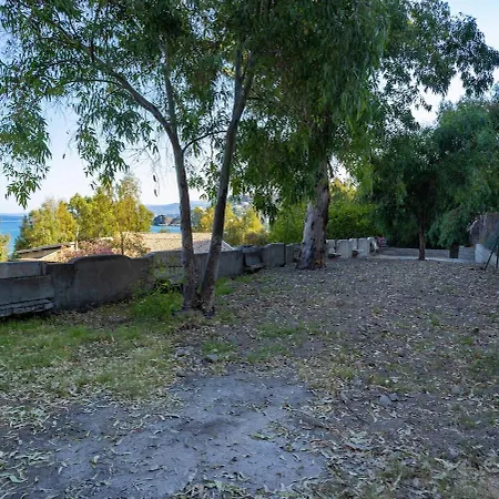 - Il Mare In Stanza Apartmán *